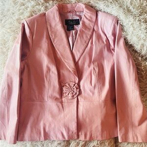 Nice Terry Lewis Baby Pink Leather Jacket w/Flower Applique, Sz 2X!